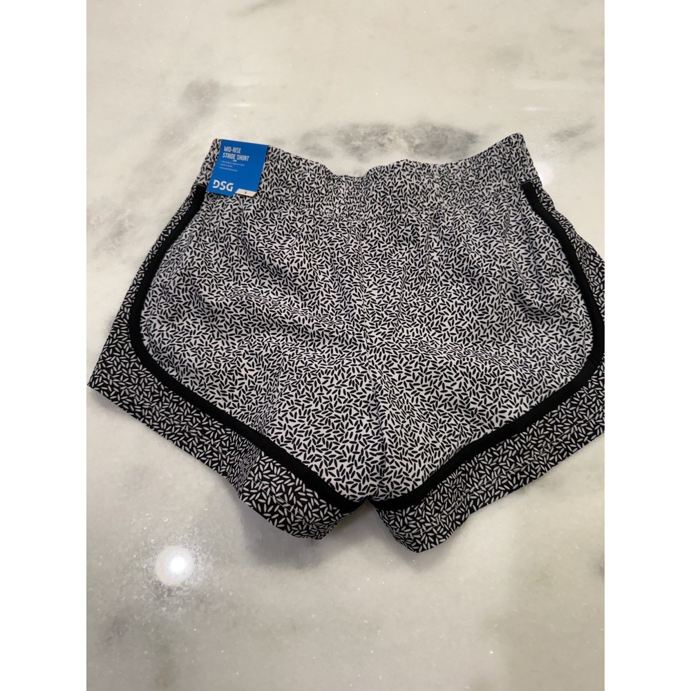 New DSG Mid Rise Stride Short Girls Medium 10-12 - Picture 2 of 5